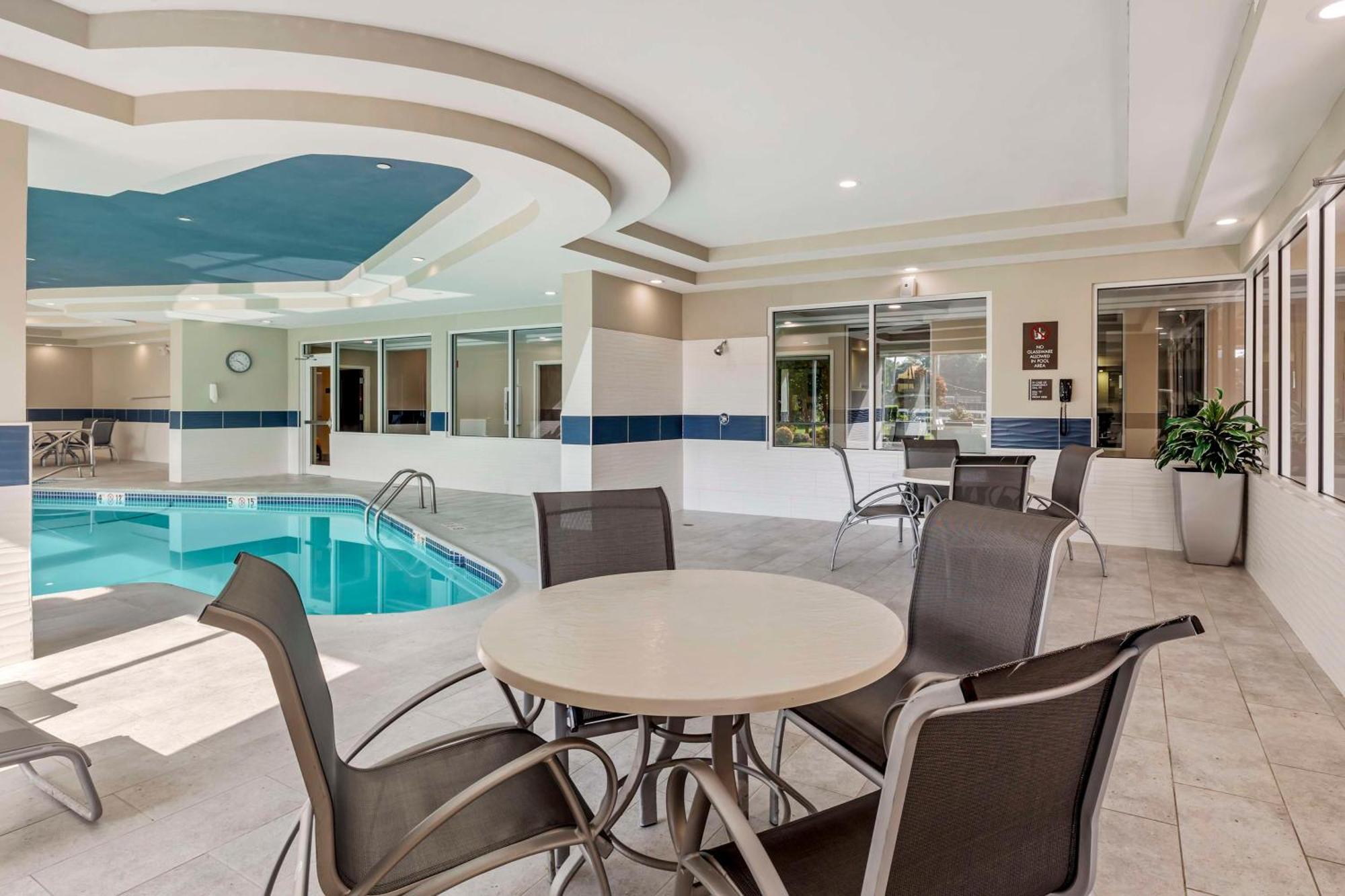 Best Western Plus North Shore Hotel Danvers Εξωτερικό φωτογραφία