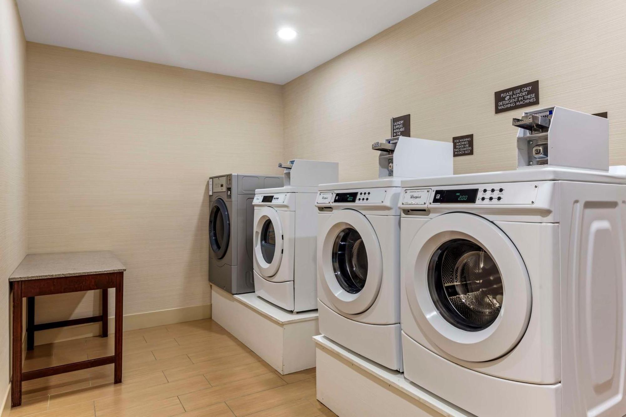 Best Western Plus North Shore Hotel Danvers Εξωτερικό φωτογραφία